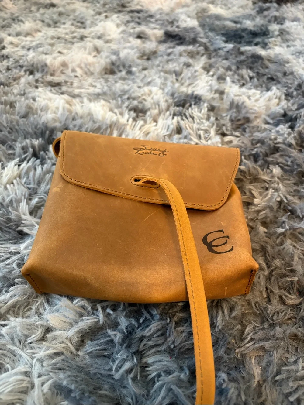 Saddleback Leather Co Tobacco Tan Full Grain Leather Pouch Crossbody Bag CC Logo